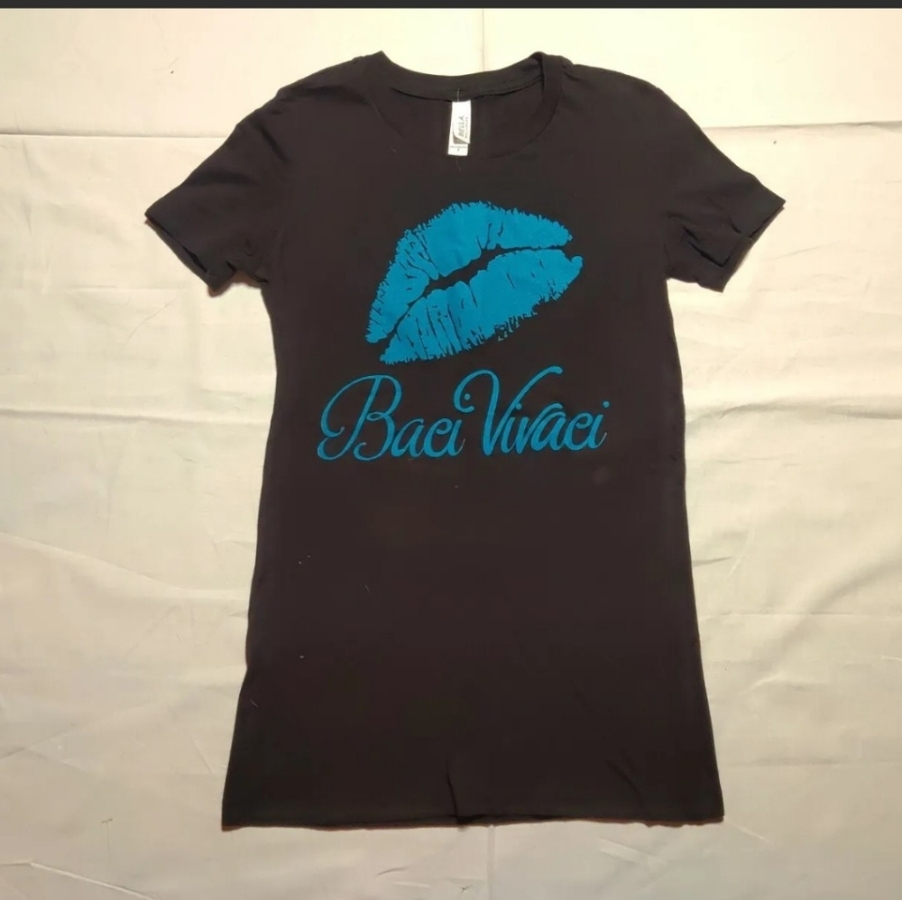 Bella + Canvas Shirt Women's Small Black Kiss A Silician Top Short Sleeve Tee